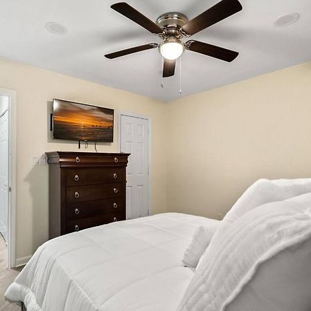 Cozy 2 Bedroom Duplex In Charlotte, Jacuzzi, Sleeps 6 Plus 2 Exterior foto